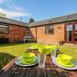  Holiday home 1 Pines Farm United Kingdom